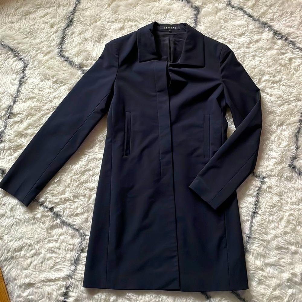 Like new theory size small coat